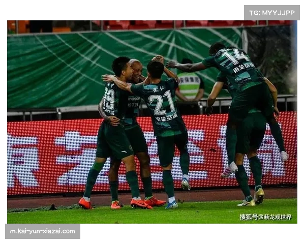 梅州对阵玉昆首发曝光 四外援硬碰五外援恩戈姆奥斯卡领衔登场 梅州对阵玉昆首发曝光 四外援硬碰五外援恩戈姆奥斯卡领衔登场